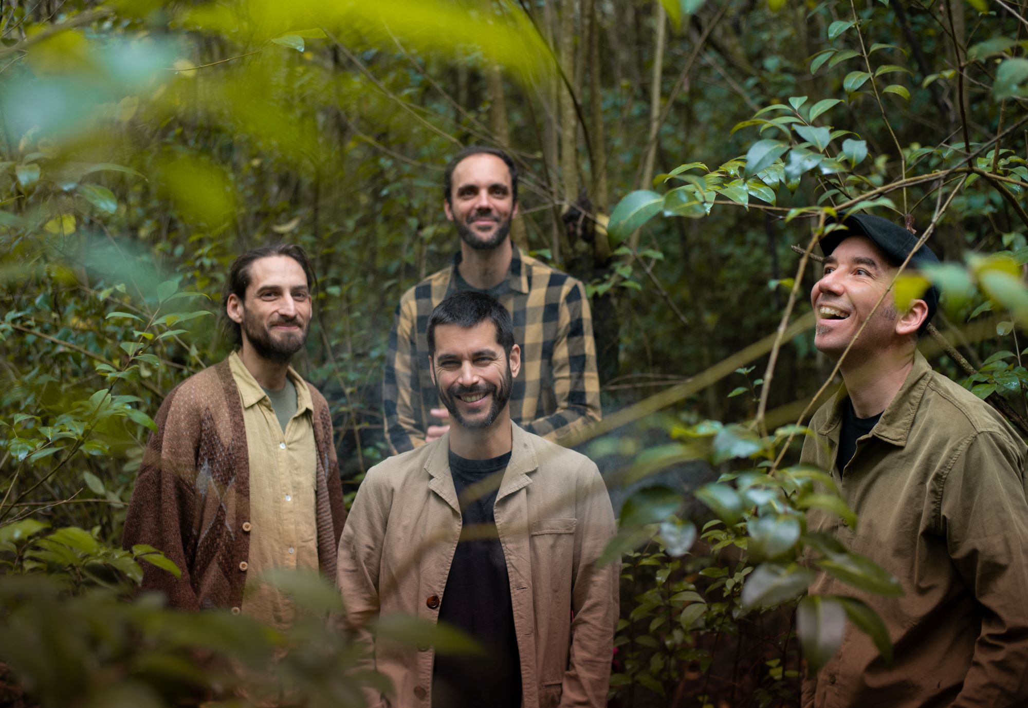 Bi presenta Relatos del futuro, su nuevo álbum
